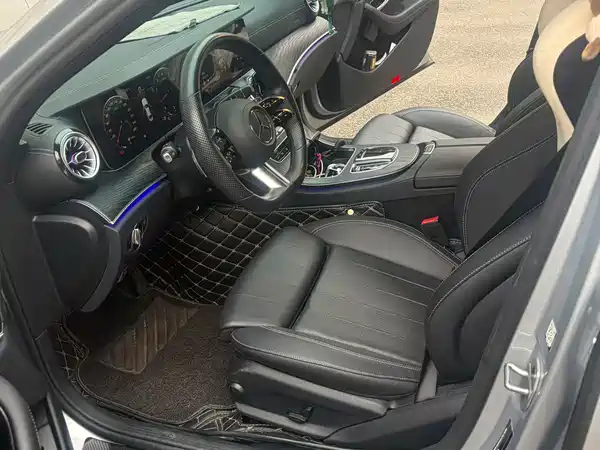 Mercedes-Benz E-Class 2023