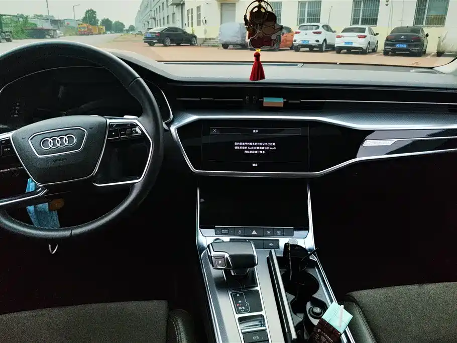 Audi A7L 2023 — фото 13