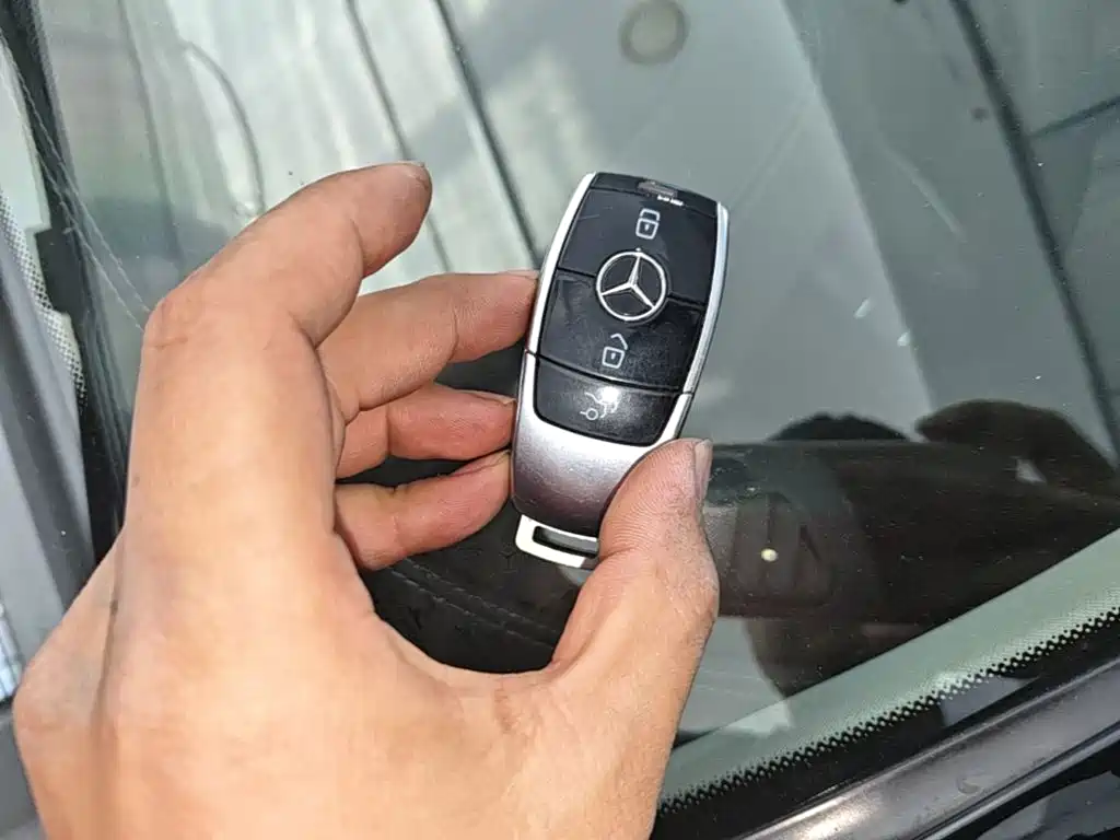 Mercedes-Benz E-Class 2020 — фото 14