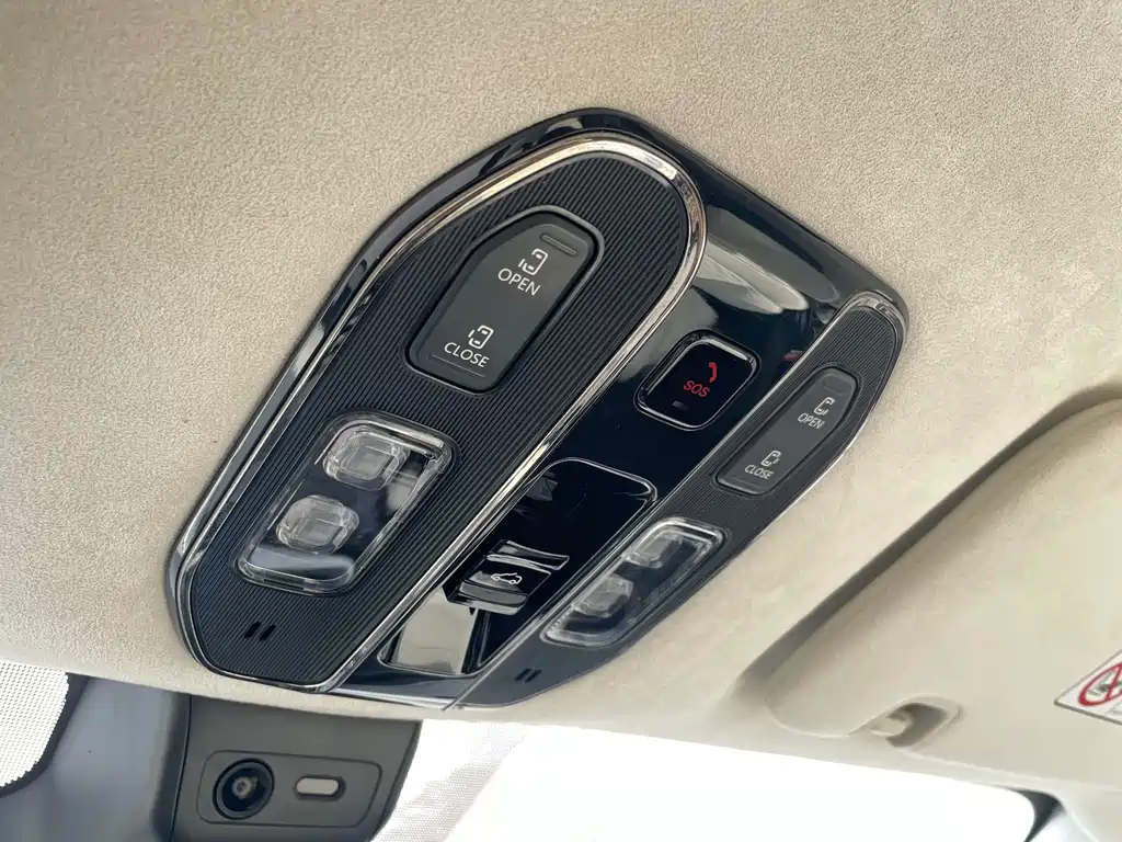 GAC Motor Trumpchi E9 2023 — фото 18