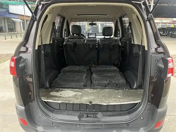 Dongfeng Scenery 370 2018