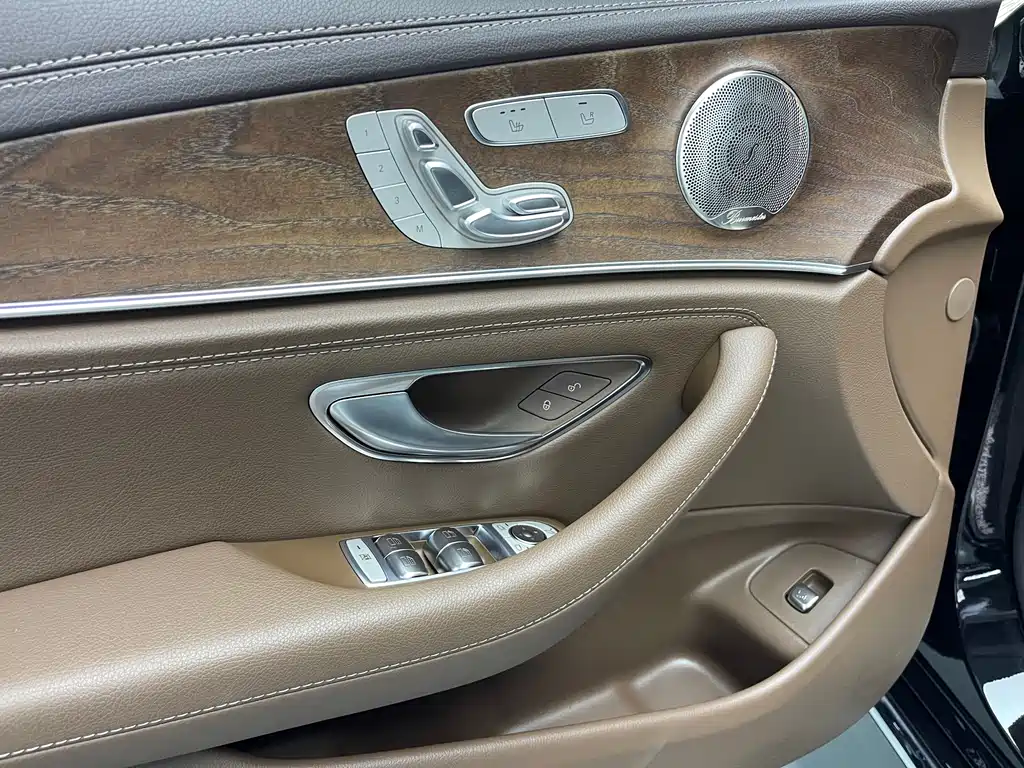 Mercedes-Benz E-Class 2023