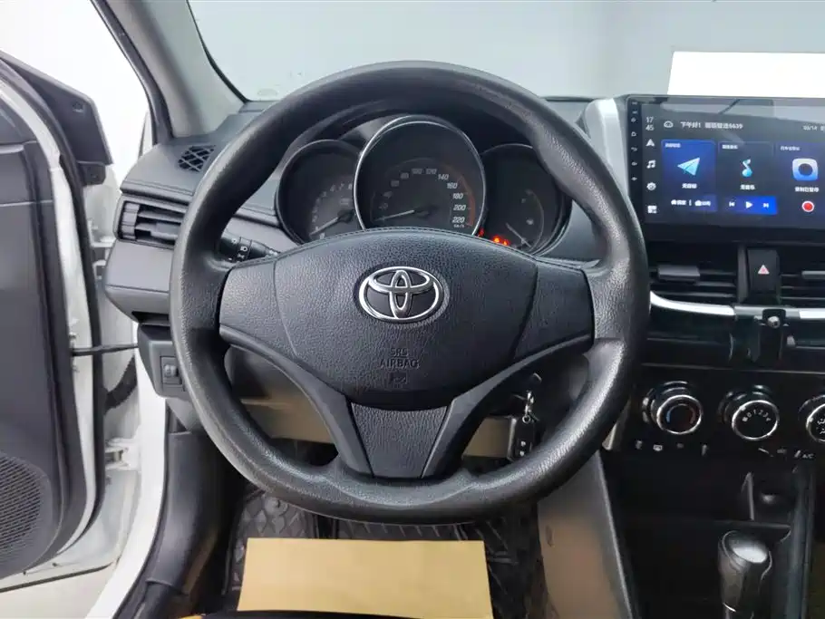 Toyota Yaris L 2021 — фото 15