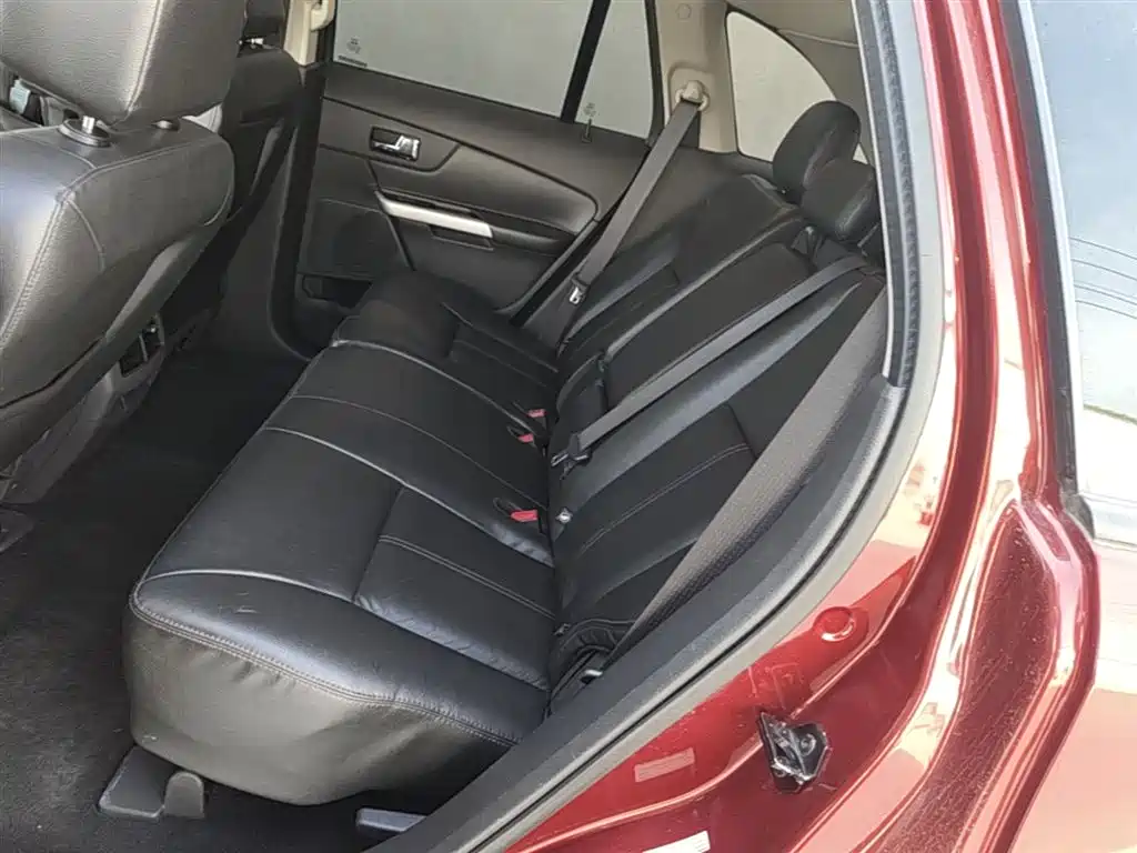 Ford Edge 2015 — фото 17