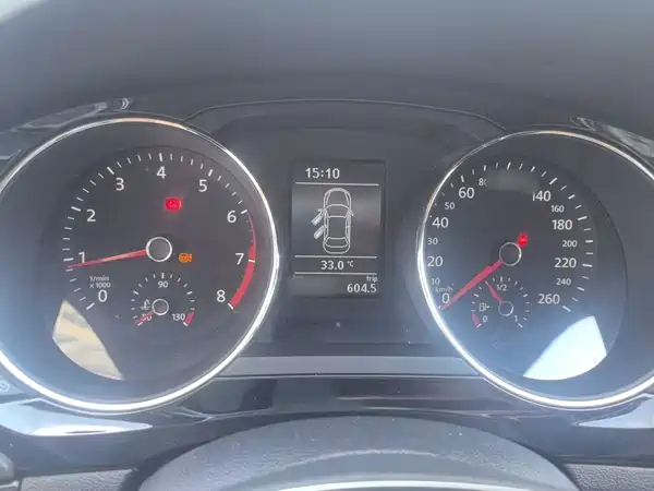 Volkswagen Sagitar 2015