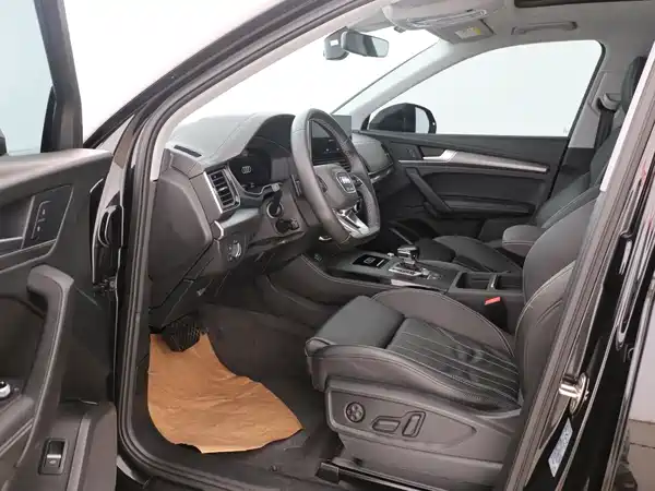 Audi Q5L 2022