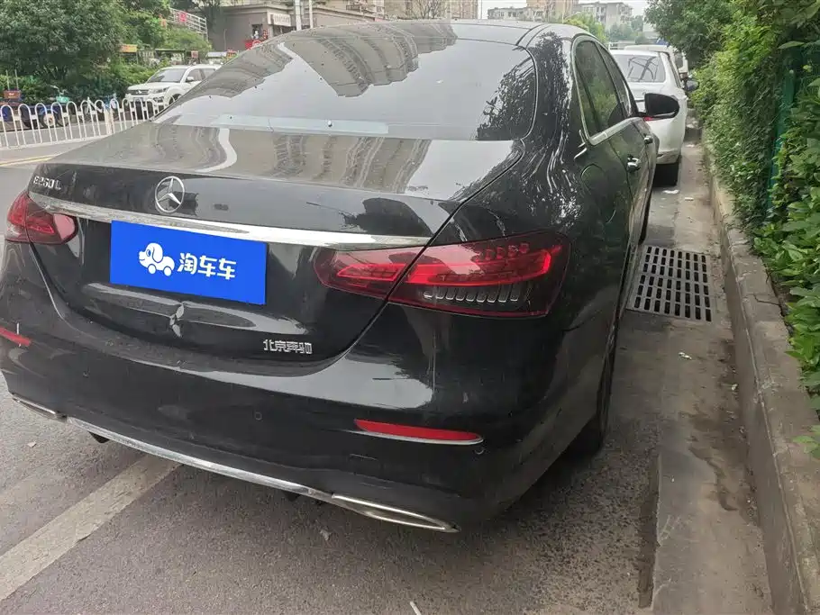 Mercedes-Benz E-Class 2023