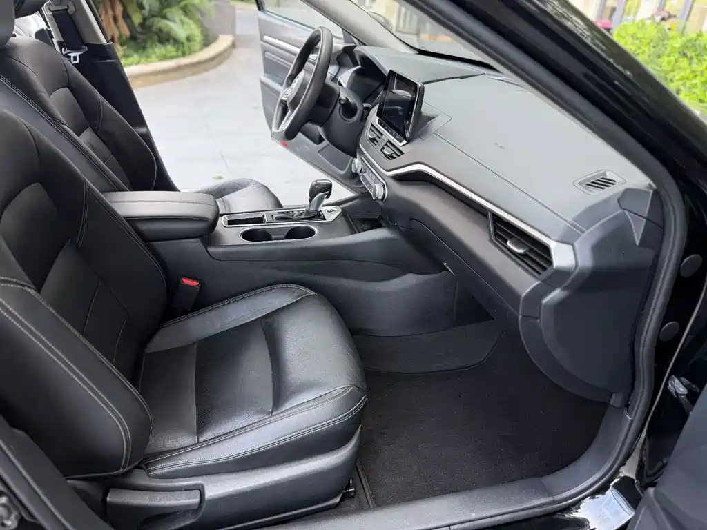 Nissan Teana 2022 — фото 10