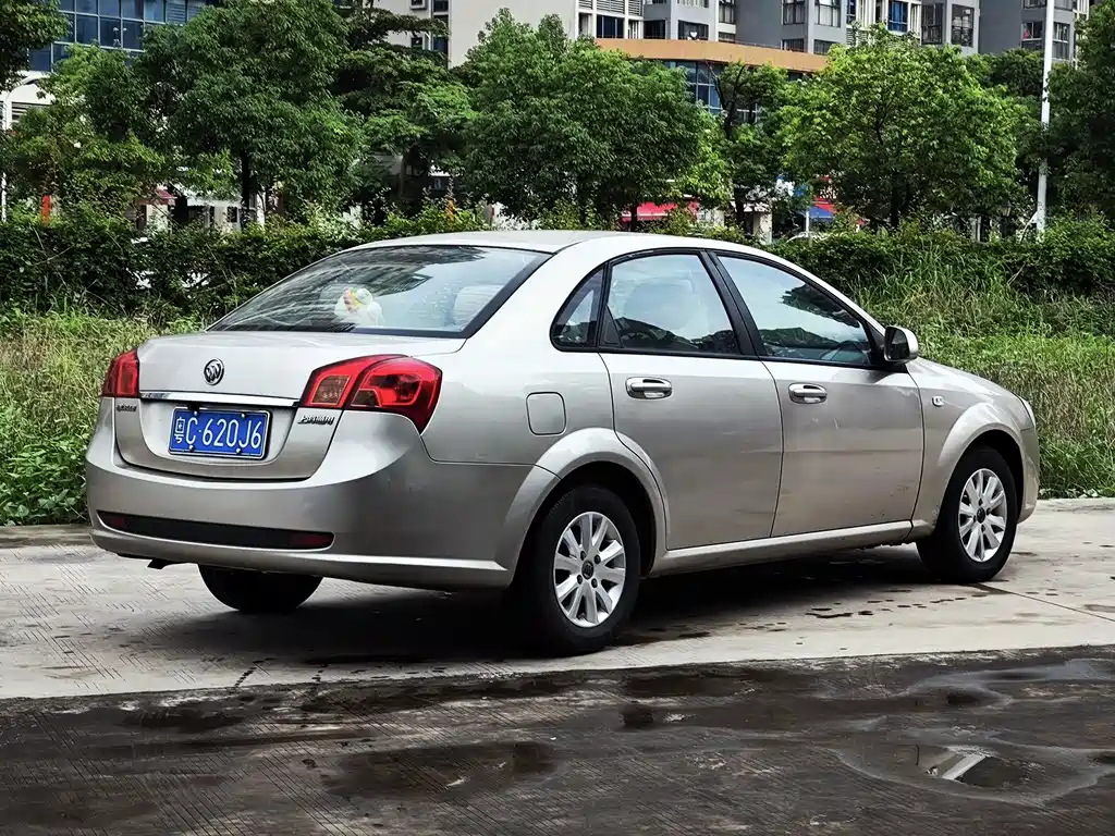 Buick Excelle 2013