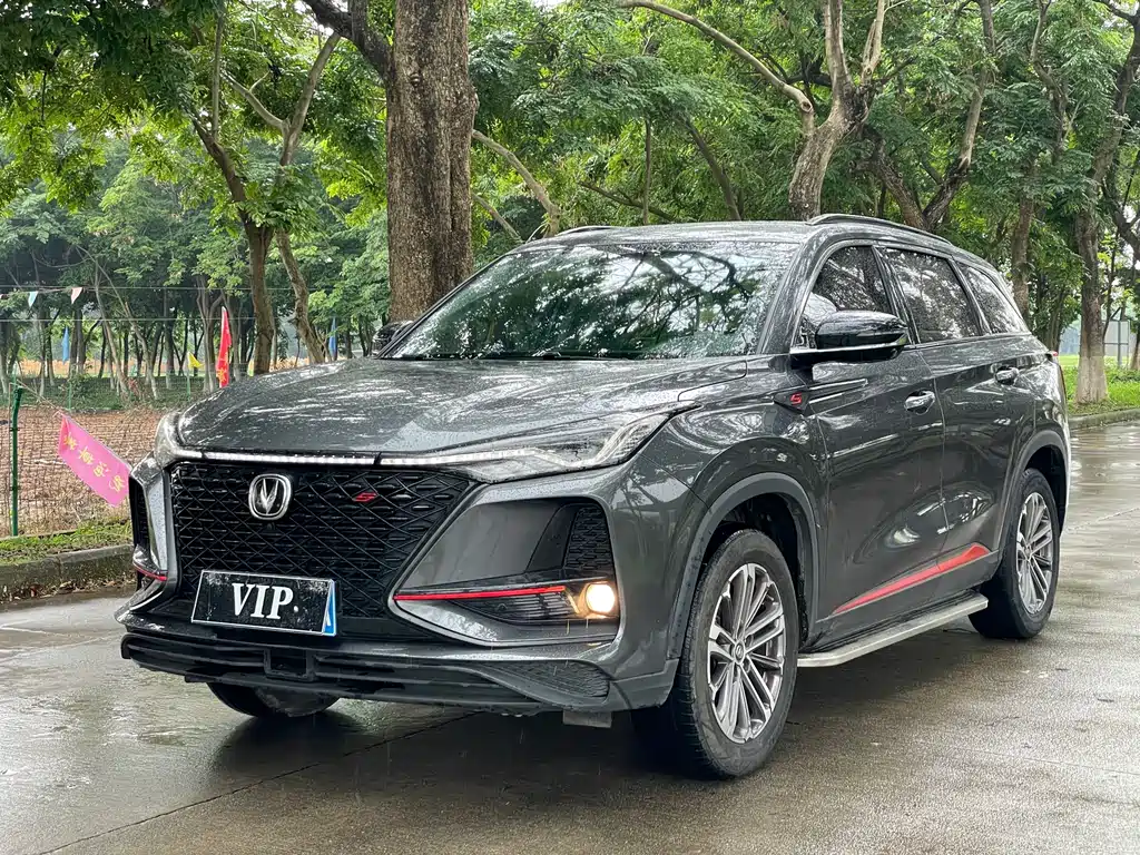 Changan CS75 PLUS 2021 — фото 1