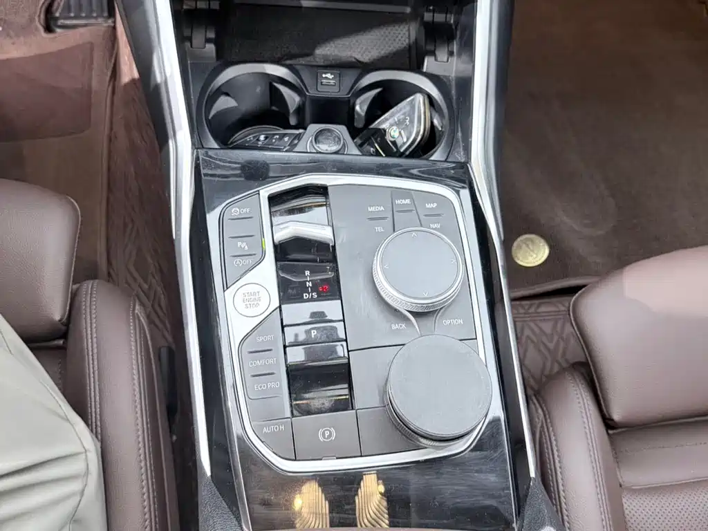 BMW 3 Series 2022 — фото 13