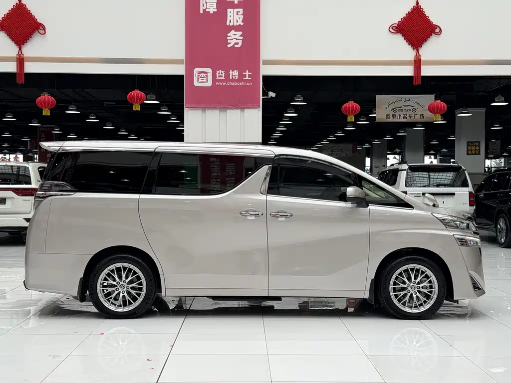 Toyota Vellfire 2019 — фото 23