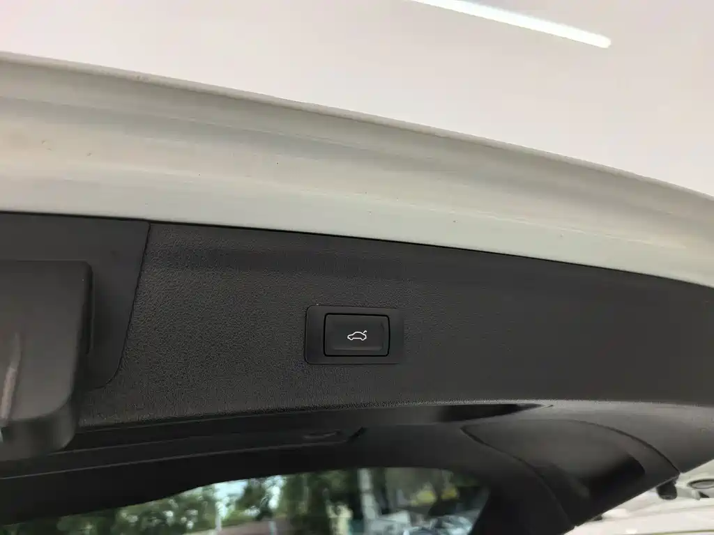 Audi Q3 2018 — фото 9