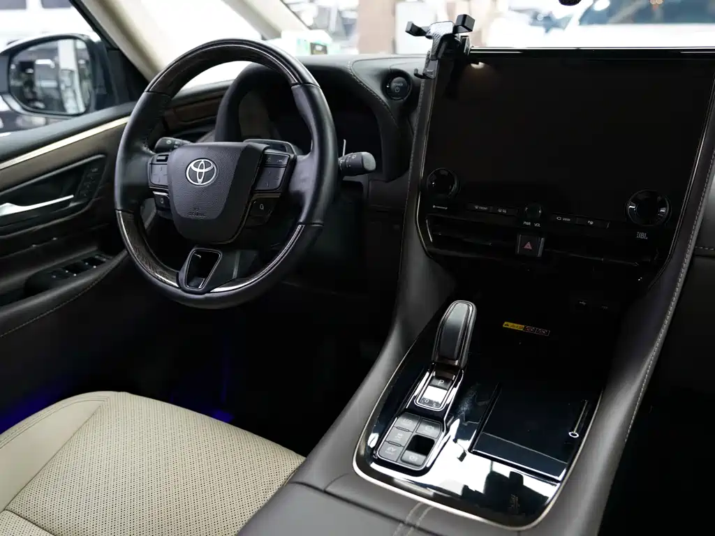 Toyota Alphard 2024 — фото 12