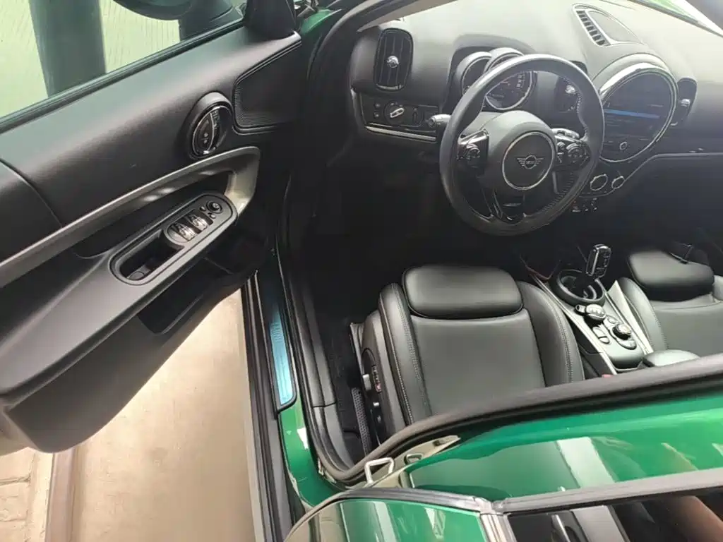 MINI Countryman 2020 — фото 16