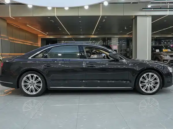 Audi A8 2014