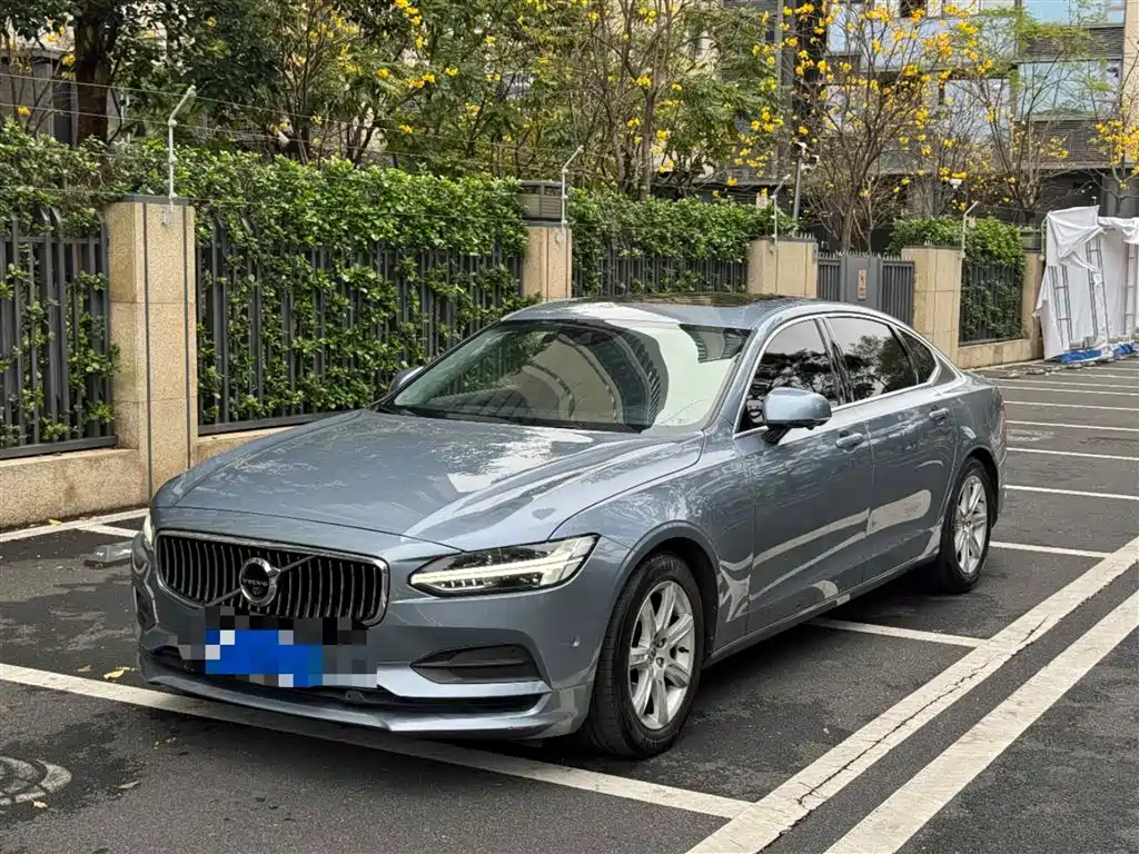 Volvo S90 2018