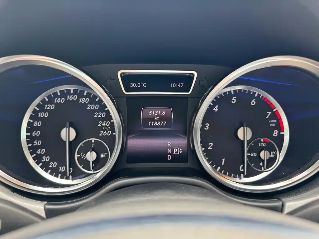 Mercedes-Benz M-Class 2015 — фото 15