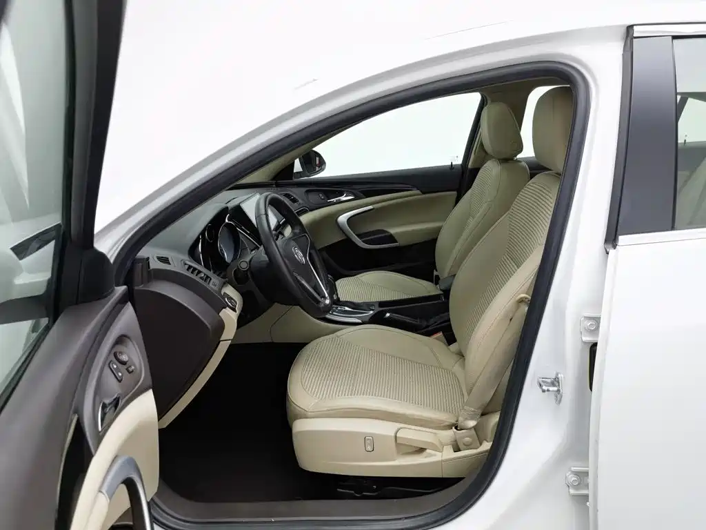 Buick Regal 2014 — фото 10