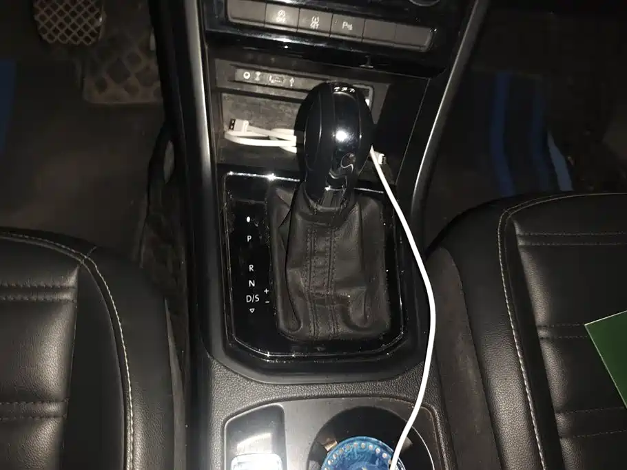 Volkswagen Touran 2018 — фото 16