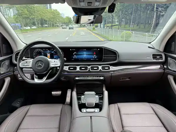 Mercedes-Benz GLS 2023