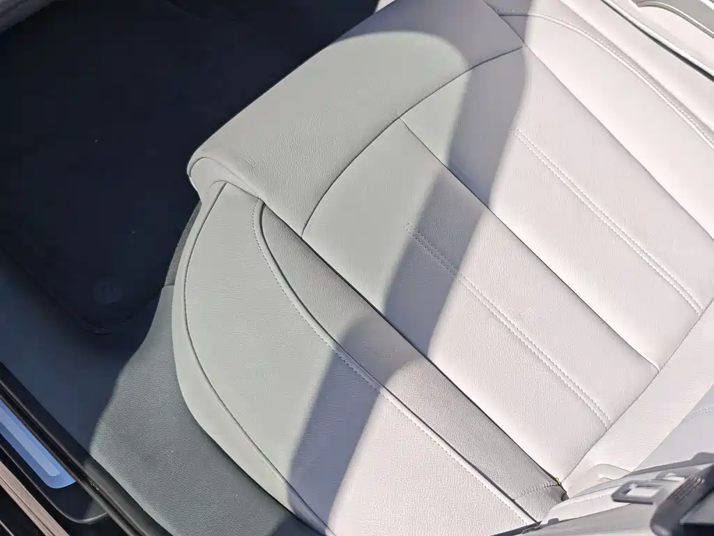 Audi A6L 2015 — фото 20