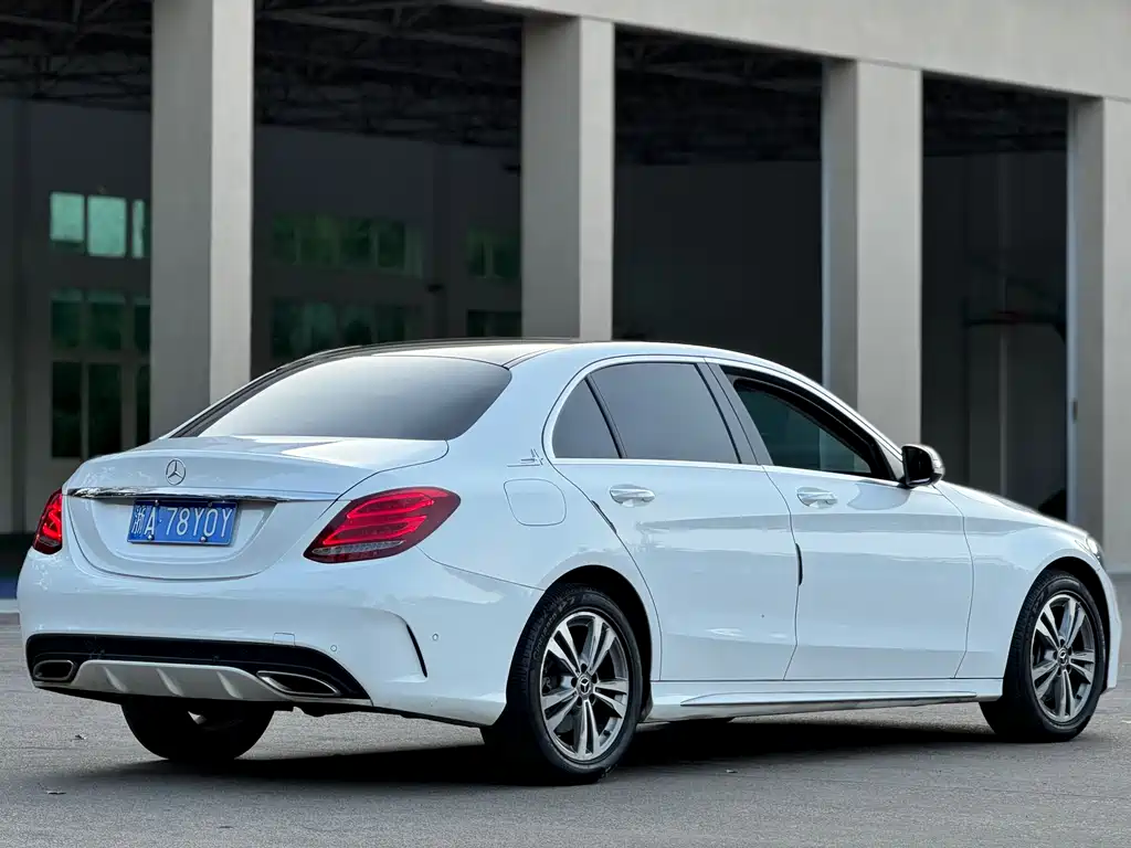 Mercedes-Benz C-Class 2018 — фото 4