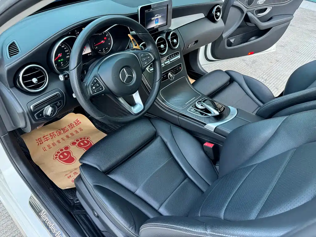 Mercedes-Benz C-Class 2018 — фото 8