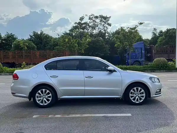 Volkswagen Lavida 2016