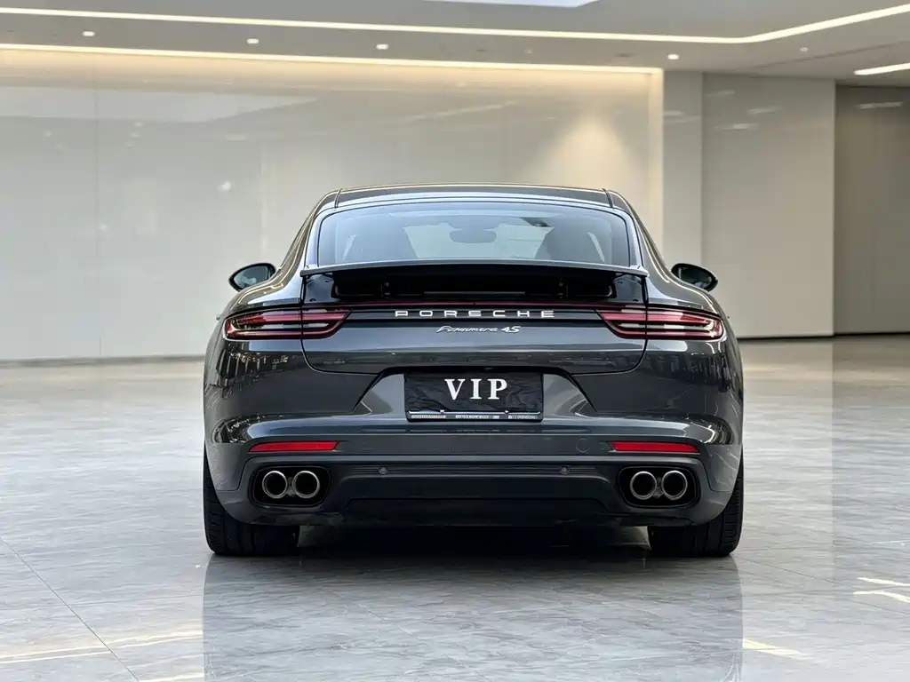 Porsche Panamera 2018 — фото 8