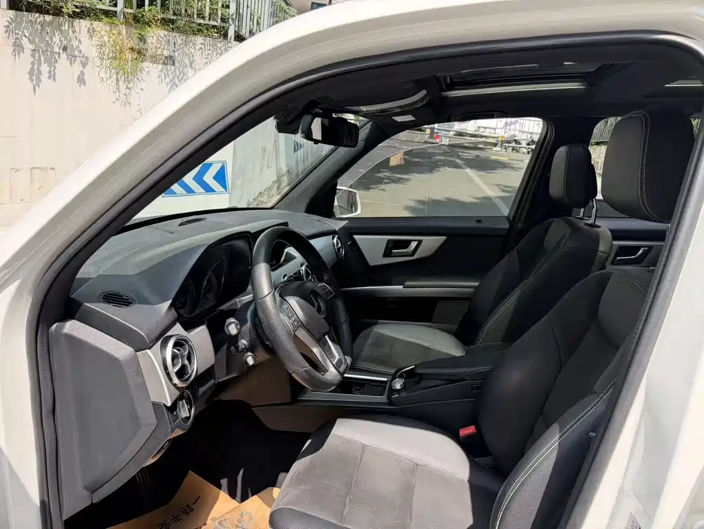 Mercedes-Benz GLK-Class 2015