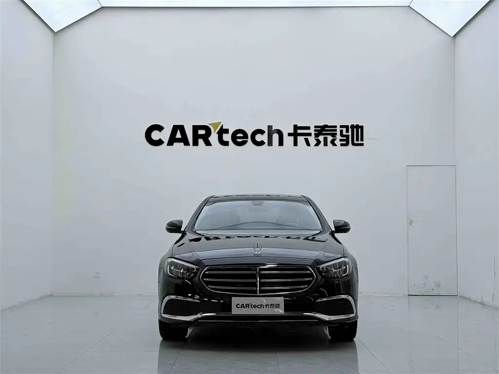 Mercedes-Benz E-Class 2023 — фото 4