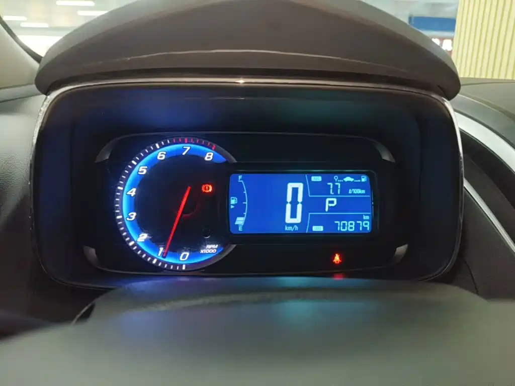Chevrolet Trax 2015 — фото 12