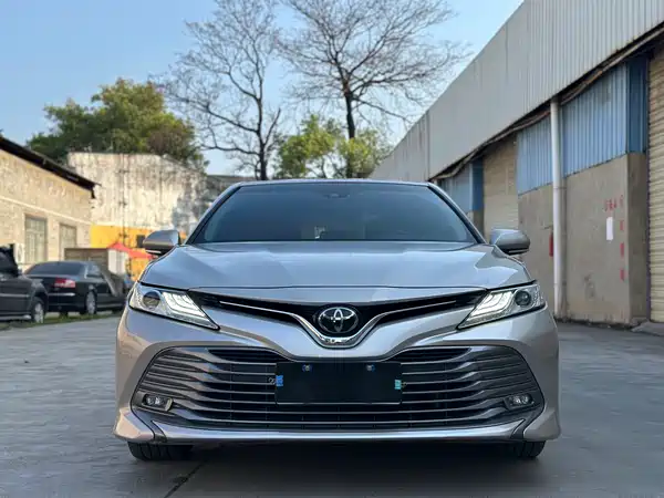 Toyota Camry 2019