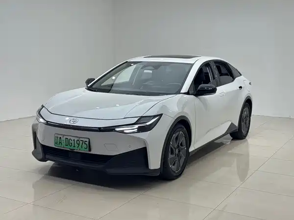 Toyota bZ3 2023