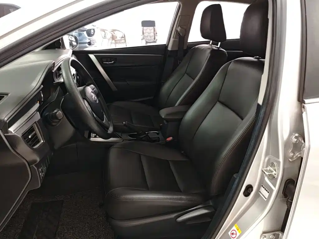Toyota Corolla 2015 — фото 15