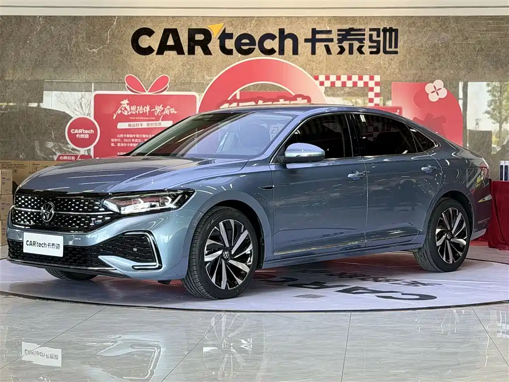 Volkswagen Passat 2022