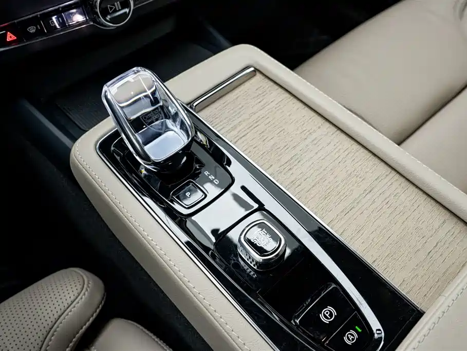 Volvo S90 PHEV 2025 — фото 25