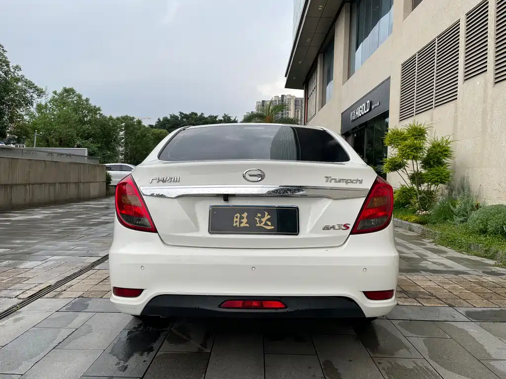 GAC Motor Trumpchi GA3S 2015 — фото 8