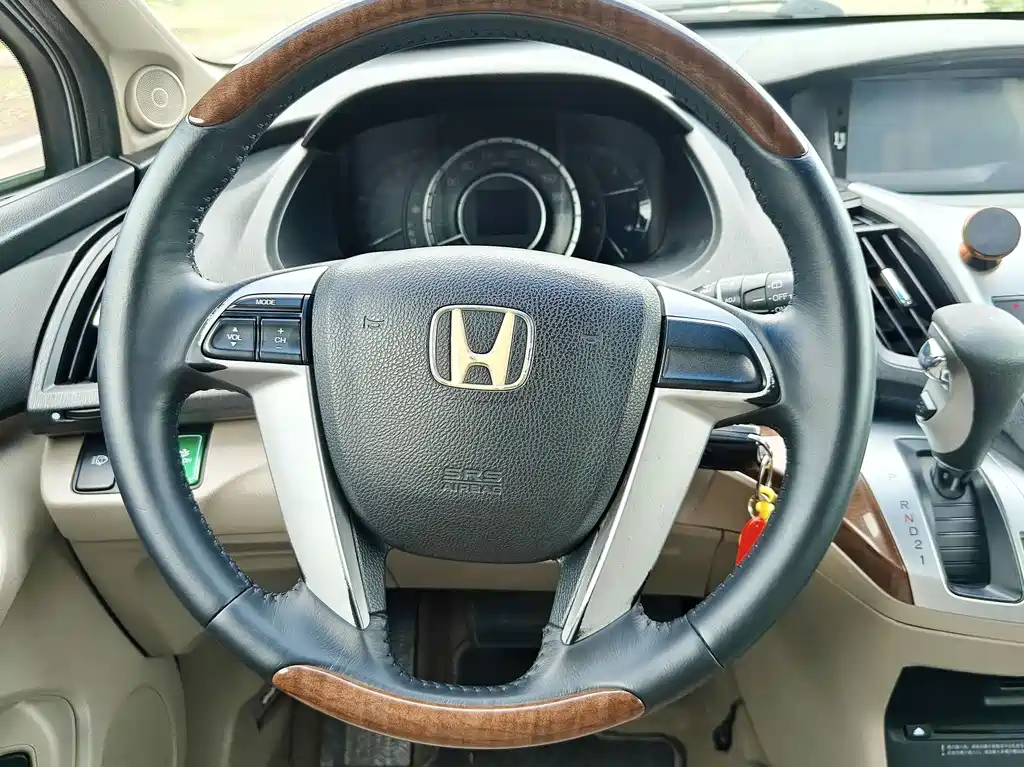 Honda Odyssey 2013 — фото 18