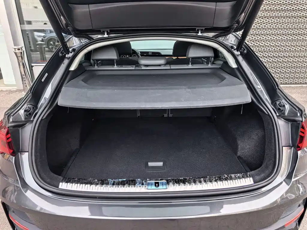 Audi Q3 Sportback 2021 — фото 15