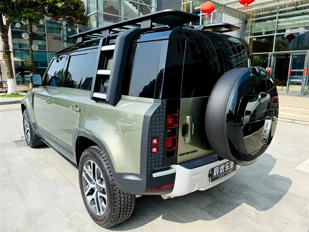 Land Rover Defender 2023 — фото 3
