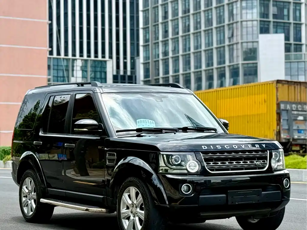 Land Rover Discovery 2015 — фото 1