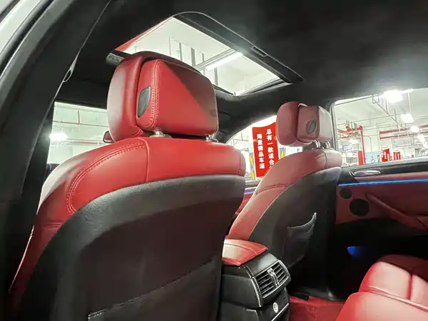 BMW X6 2011