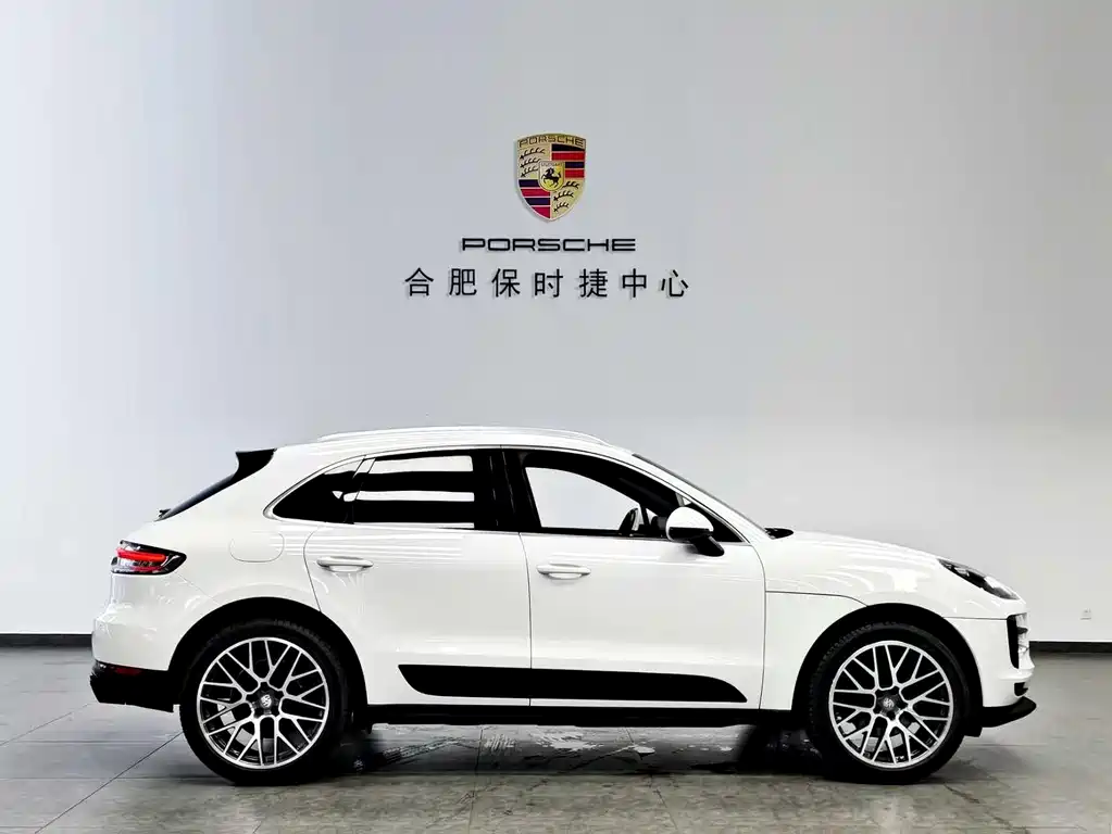 Porsche Macan 2021