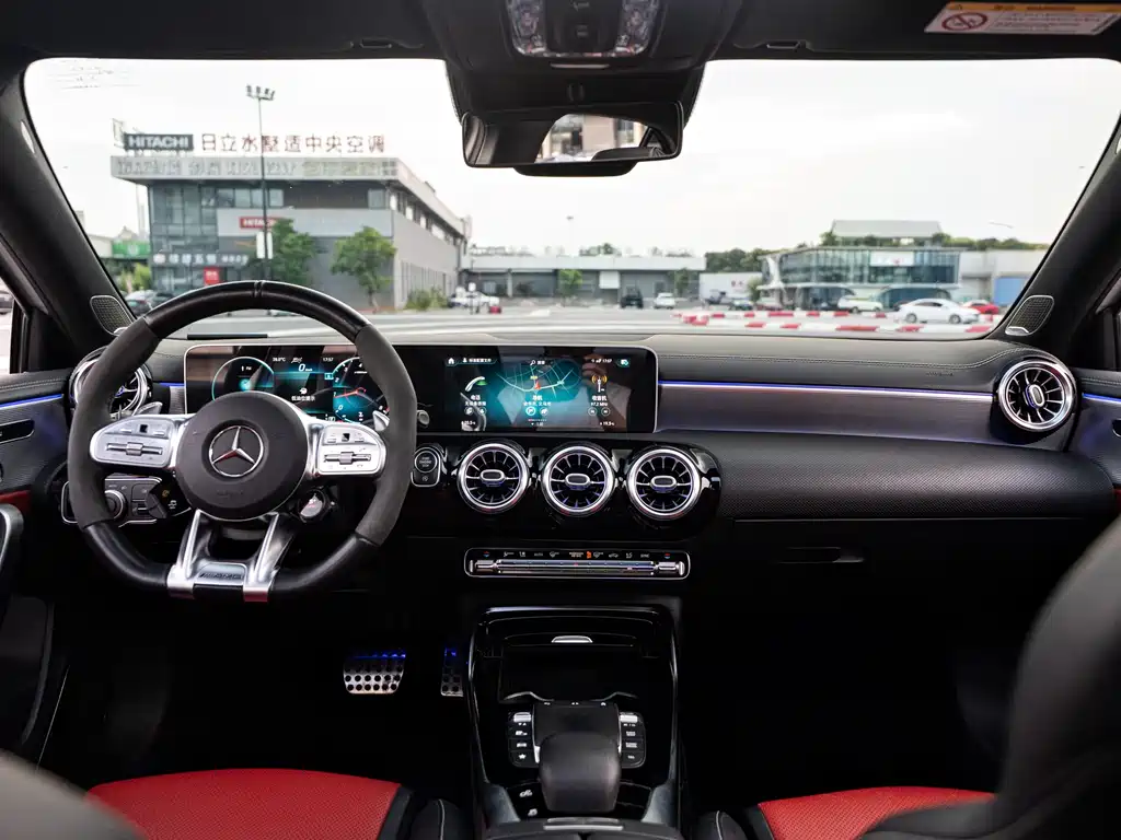 Mercedes-Benz A-Class AMG 2020 — фото 6