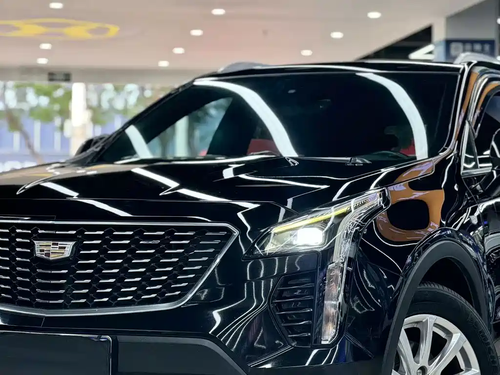 Cadillac XT4 2020 — фото 2