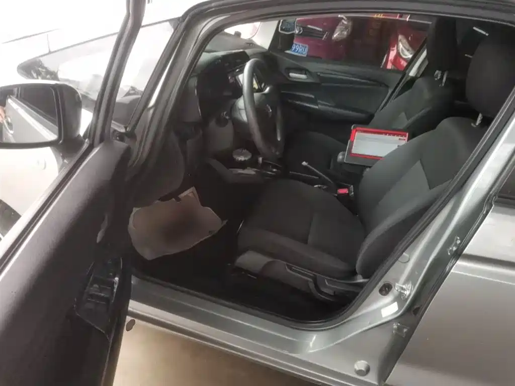 Honda Fit 2017 — фото 16