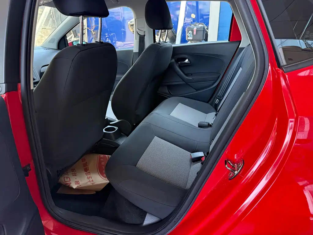 Volkswagen Polo 2019 — фото 17