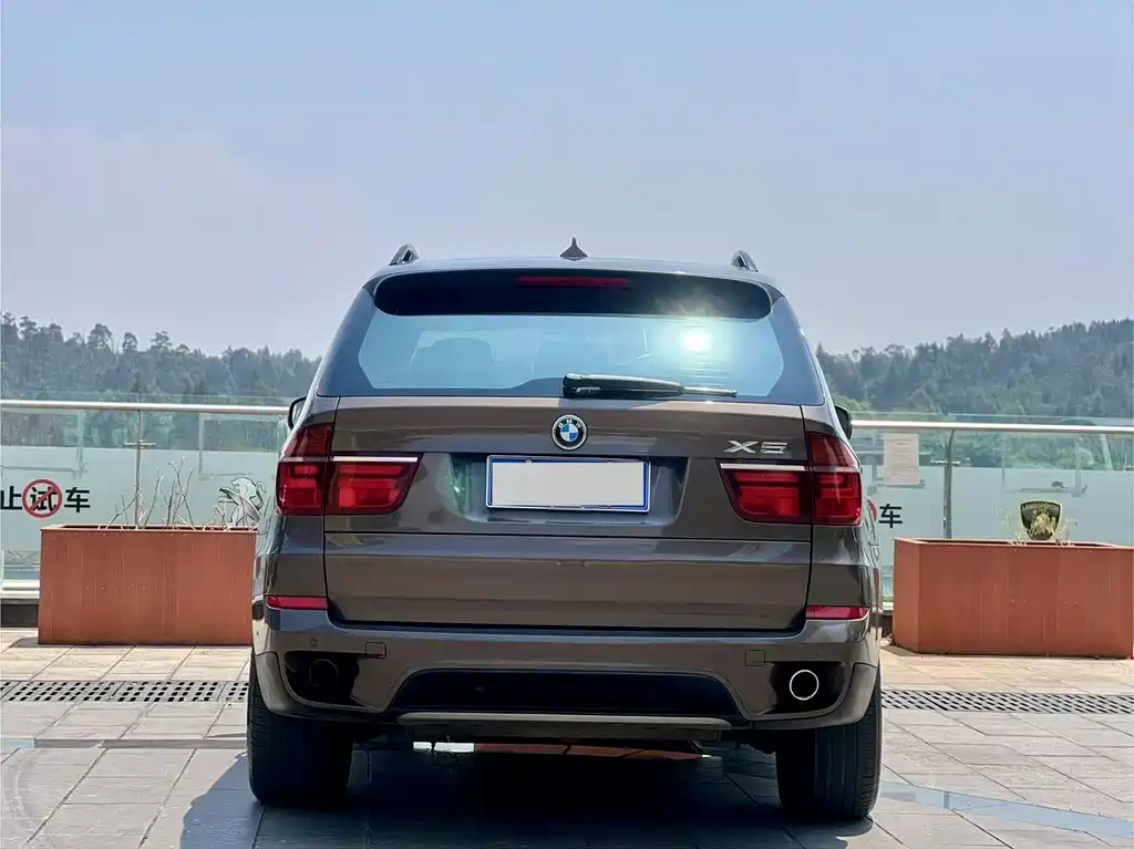 BMW X5 2012 — фото 12